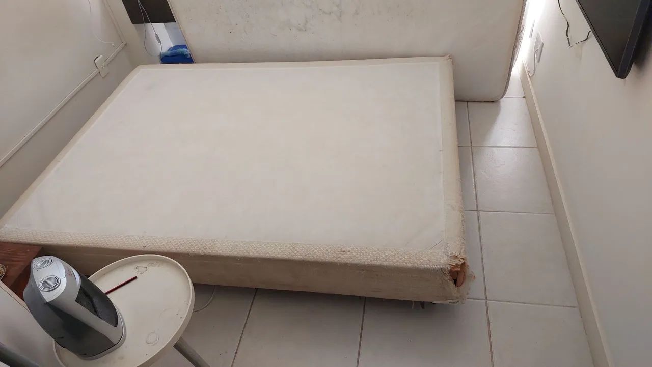 Doação de base de cama box - Foto 3