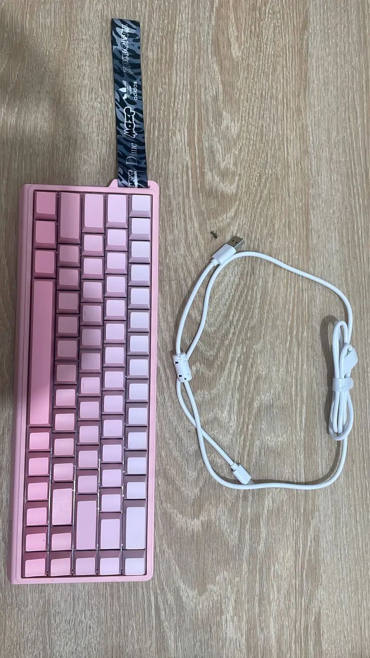 TECLADO ROSA ONIKUMA GAMING MAGNÉTICO E TEM SOFTWARE  DE COR E CLICK - Foto 3