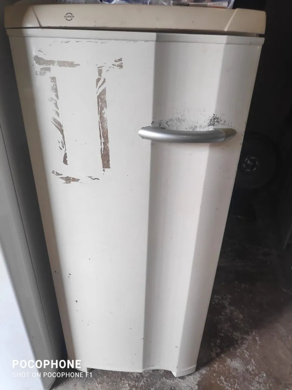 Freezer vertical Eletrolux 175 LT 220v 