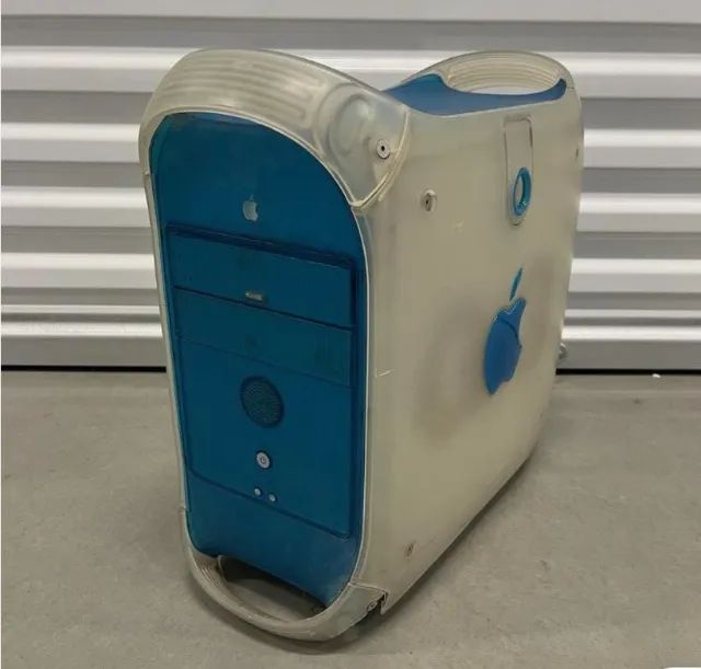 Apple Power Mac G3 Blue & White.