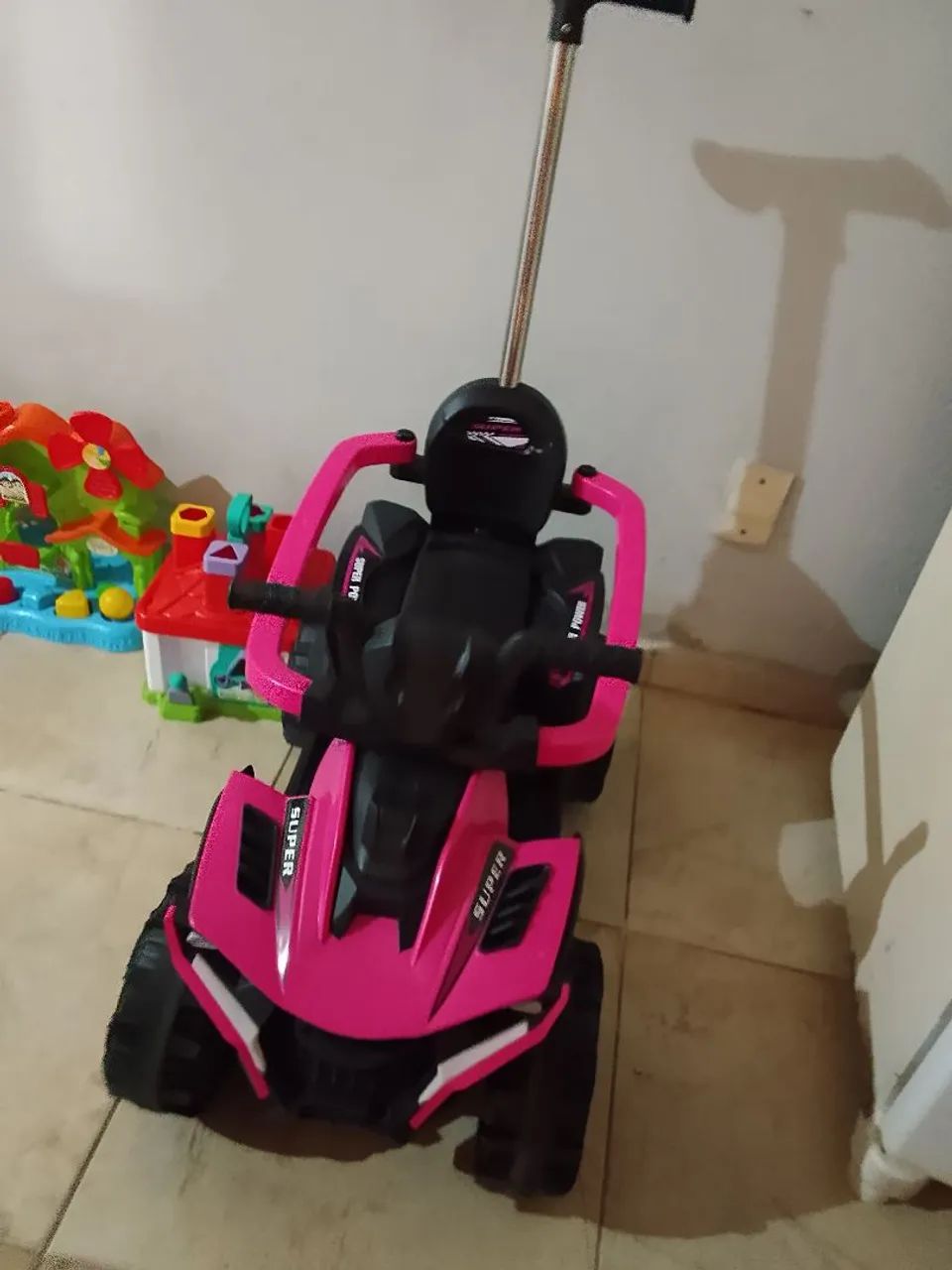 Carrinho elétrico infantil 