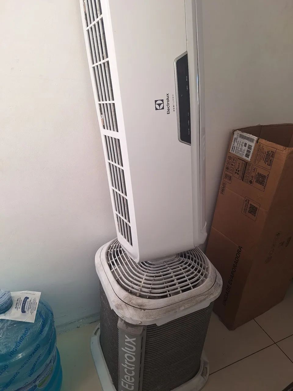 Vendo ar-condicionado  com defeito