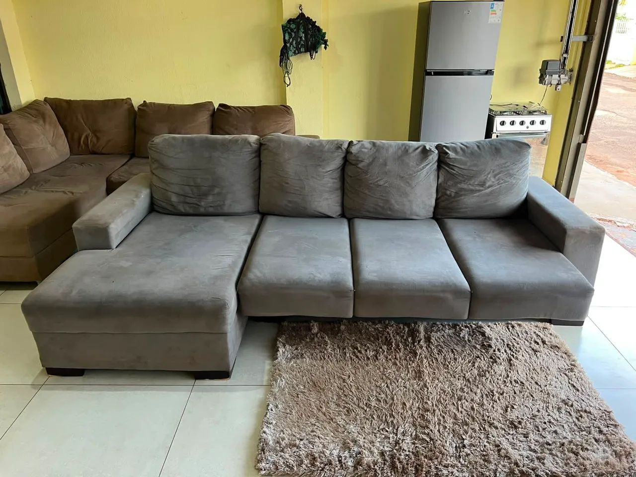 Sofá Chaise mais 3 lugares retrátil bem conservado ((ENTREGO GRATIS)) - Foto 4