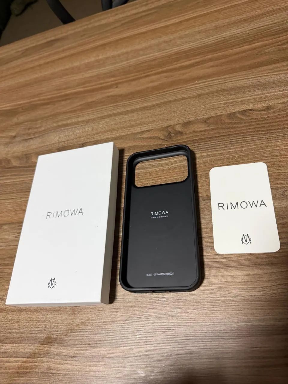 Capa iPhone 17 Pro Max Rimowa  - Foto 2