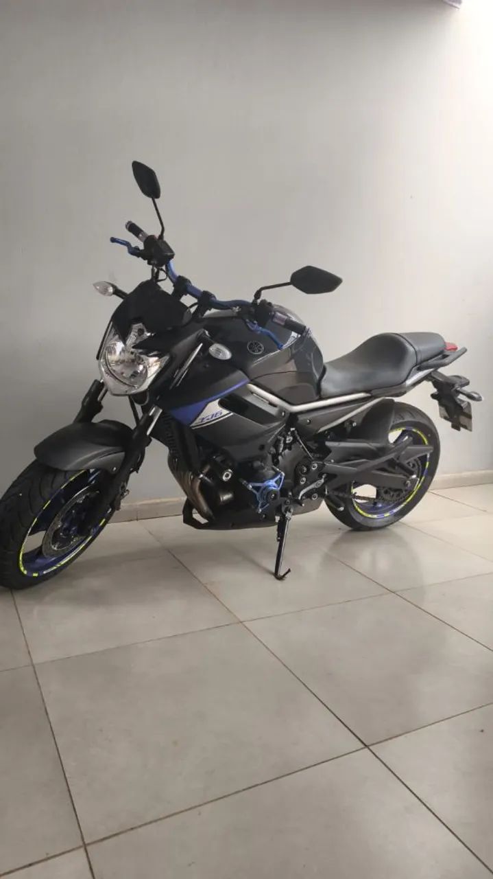 XJ6 n 