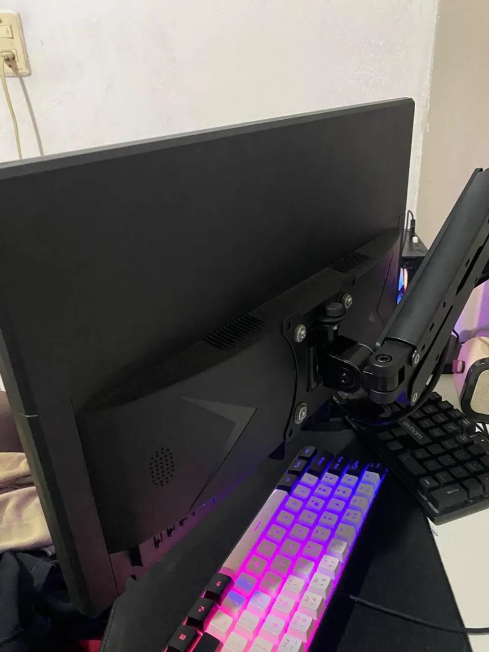 Vendo monitor de 20 polegadas da Vxpro, funcionando perfeitamente e na garantia ainda - Foto 2