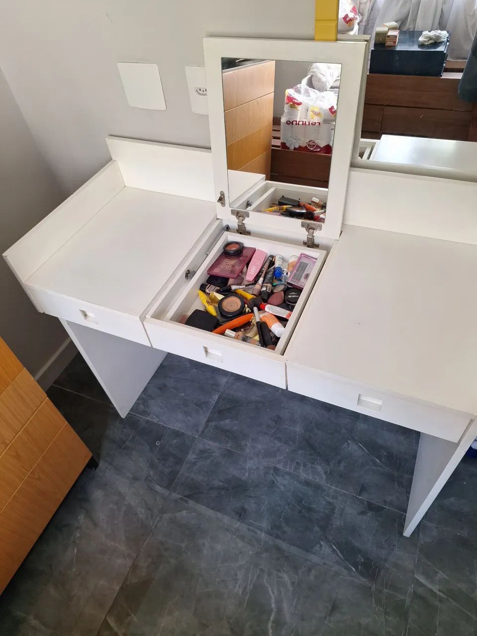 Penteideira com espelho  - Foto 4