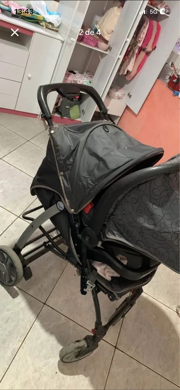 Carrinho de bebê com bebê conforto  - Foto 4