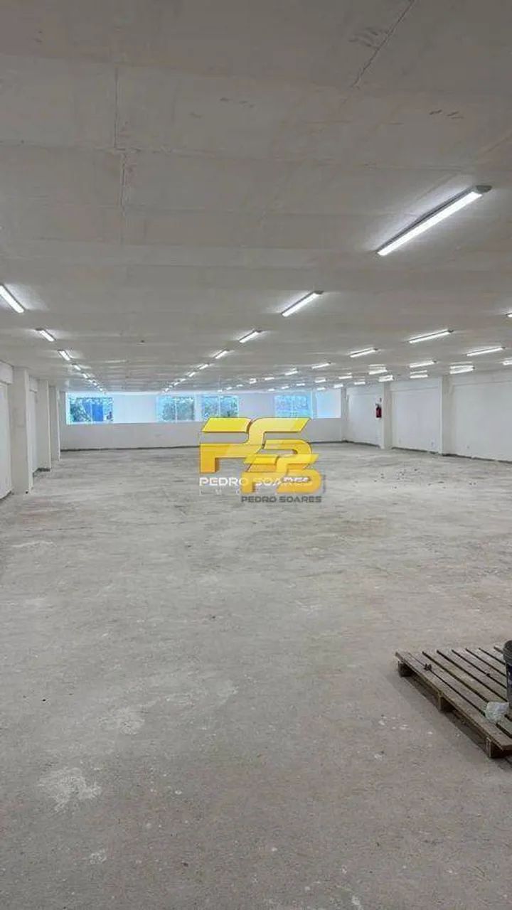 Alugo Prédio Comercial no Centro da Cidade com 1000m de Área Privativa