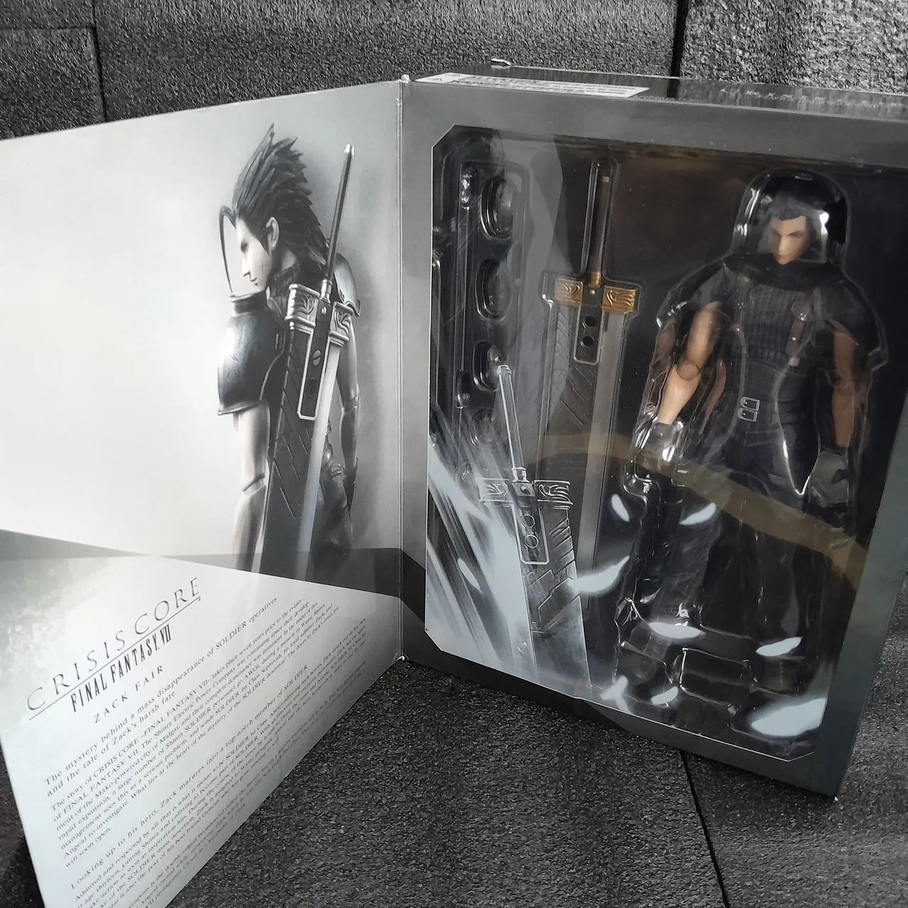 Play Arts Kai Zack Fair Soldier 1st Class Crisis Core Final