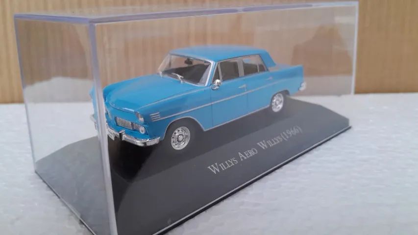 Miniatura Carro Willys Aero Willys (1966)