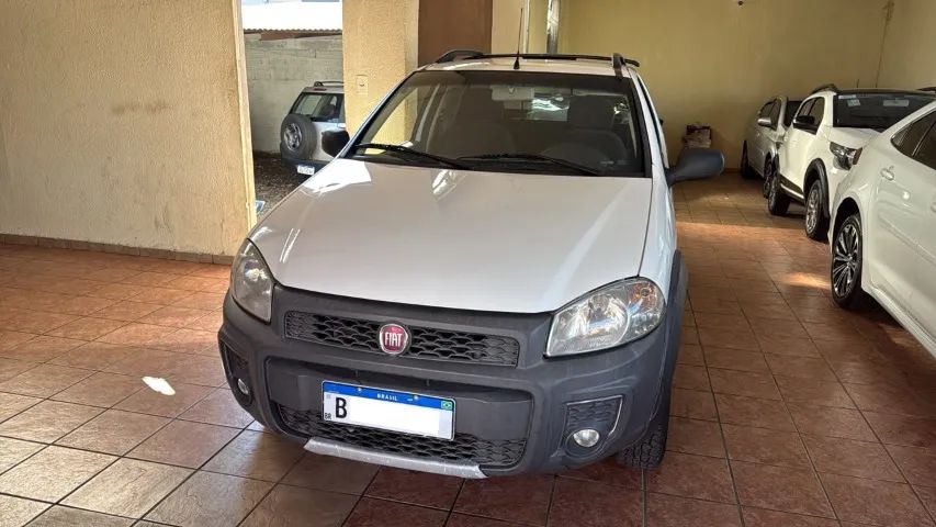 Fiat Strada Working Hard 1.4 Fire Flex 8V CE 2017 - Foto 4