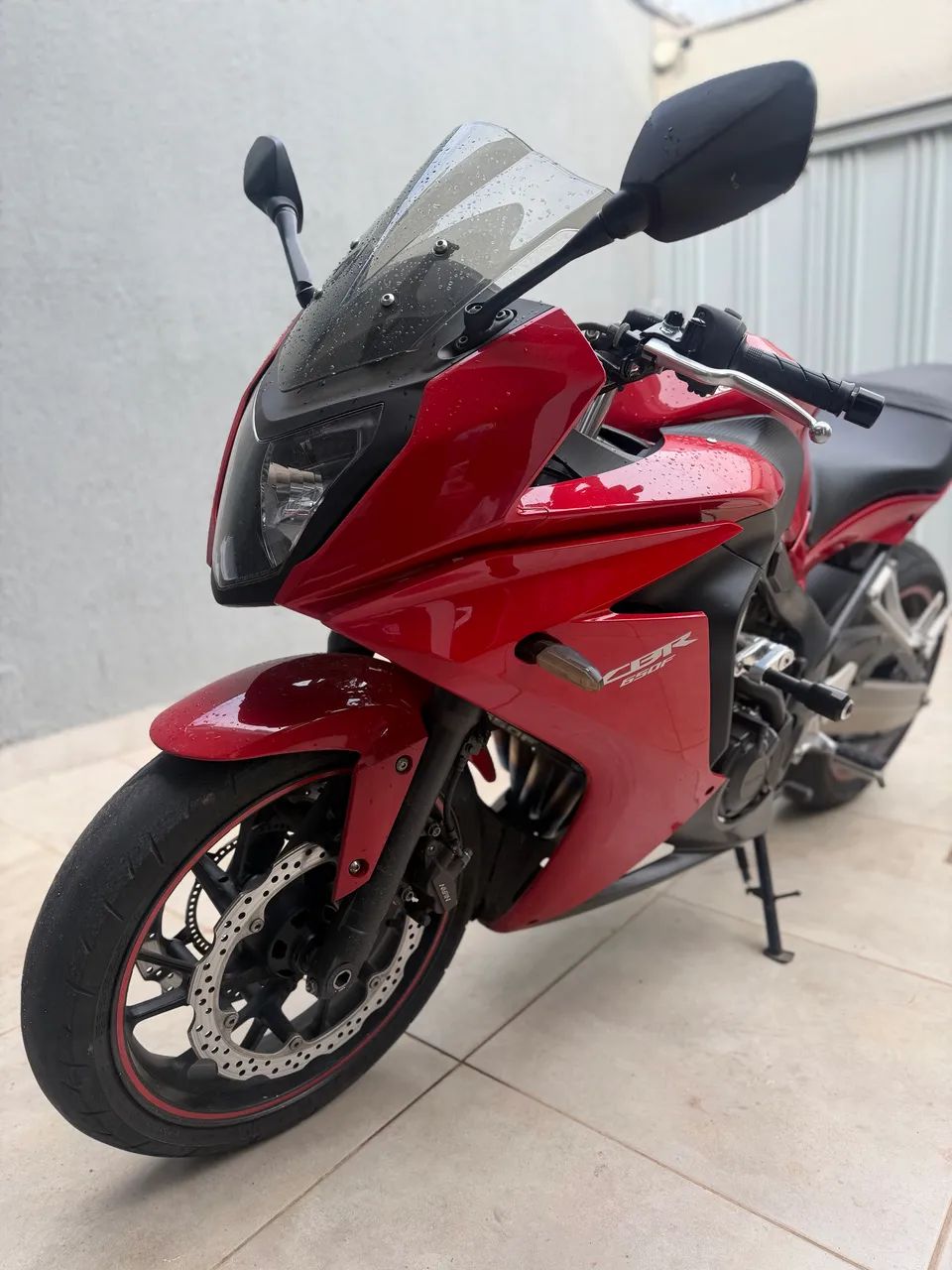 Vendo Honda CBR 650F 