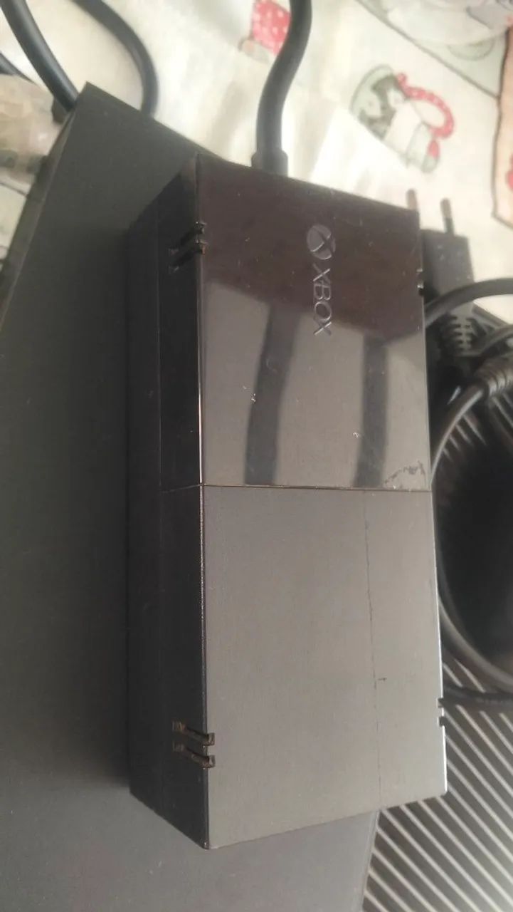Xbox one fat HD 1 tb  - Foto 2