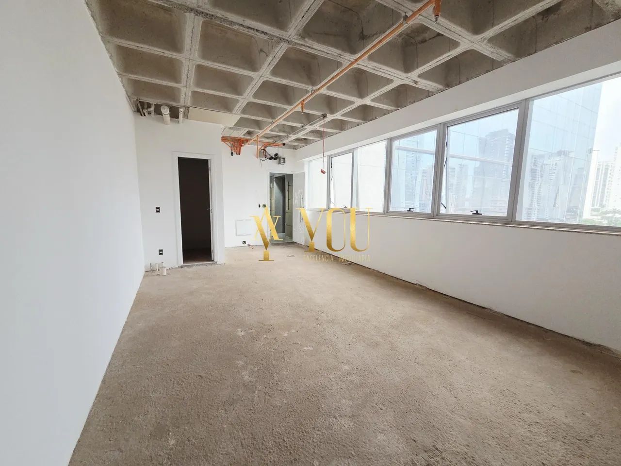 Sala Comercial no Orion Complex  Exclusividade e Estrutura Premium para Empresa