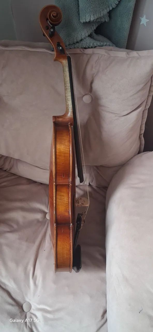 Vendo violino de Luthier erick Freitas. Instrumento recém armazenado ótimo som.  - Foto 6