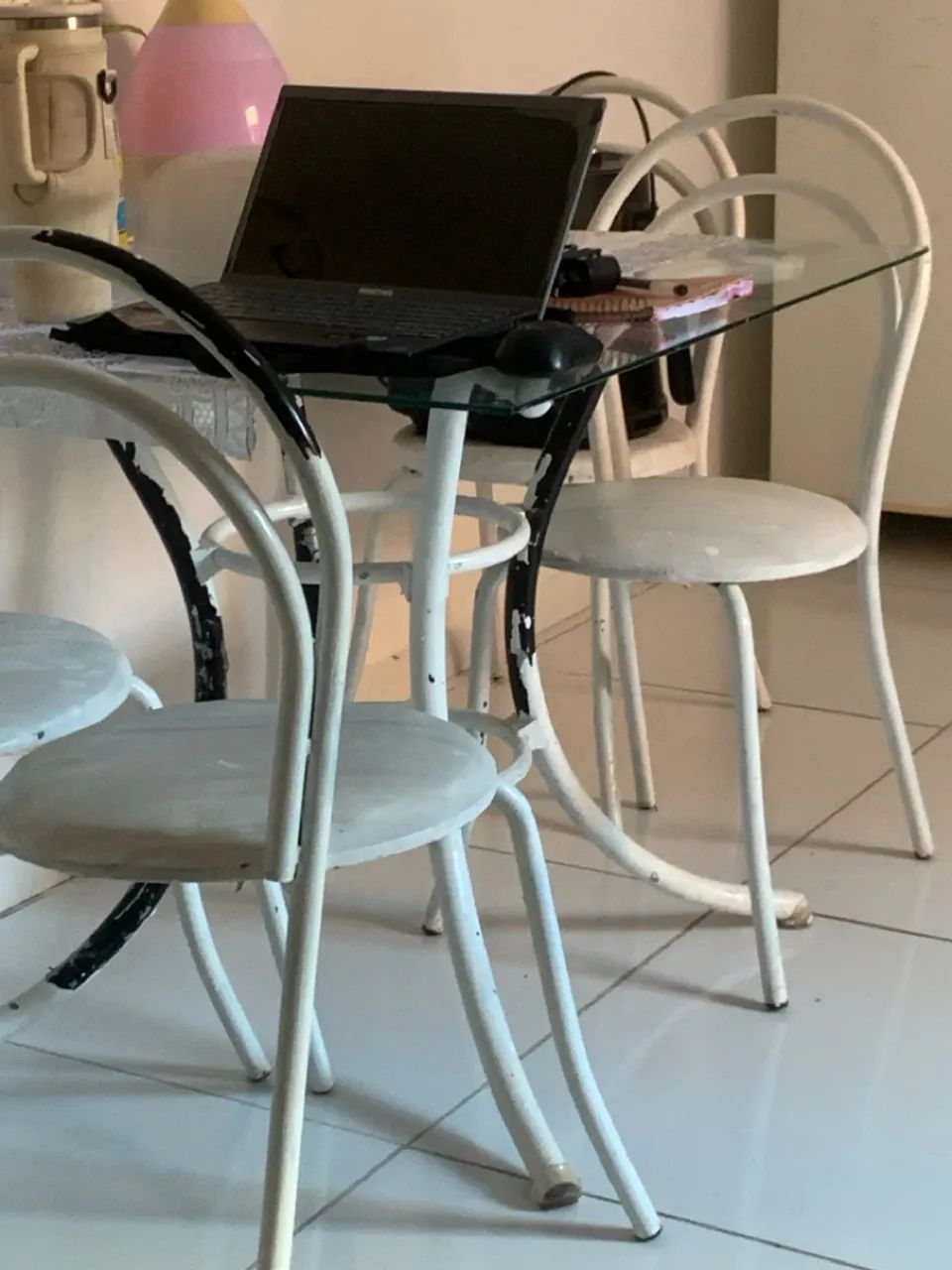 Mesa com cadeiras  - Foto 2