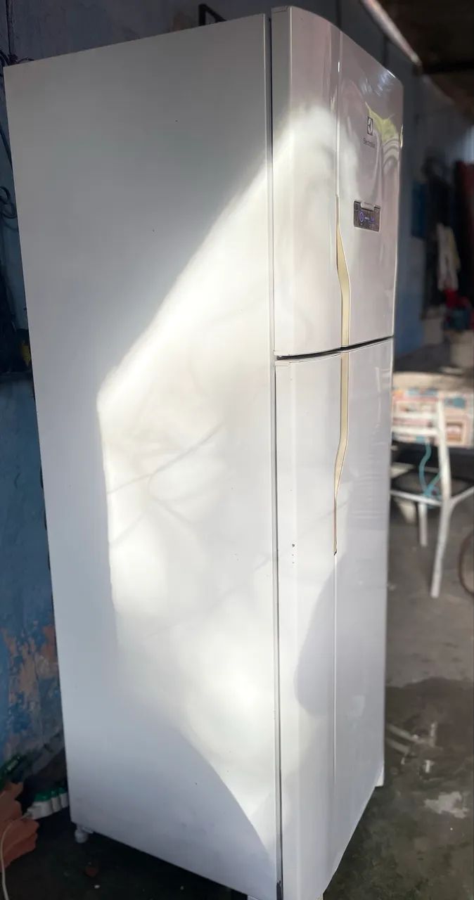 Geladeira Frost free gelando  - Foto 5