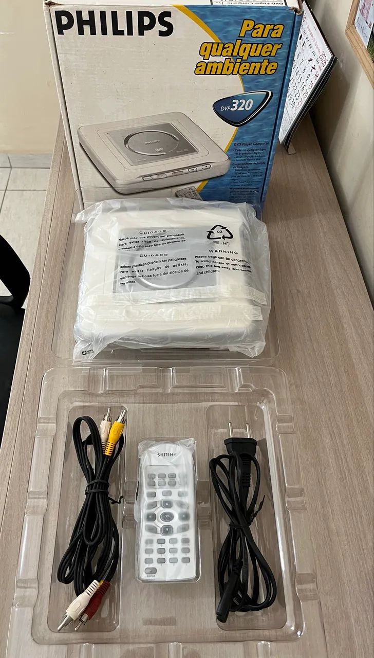 DVD, cd player e MP3. Impecável.