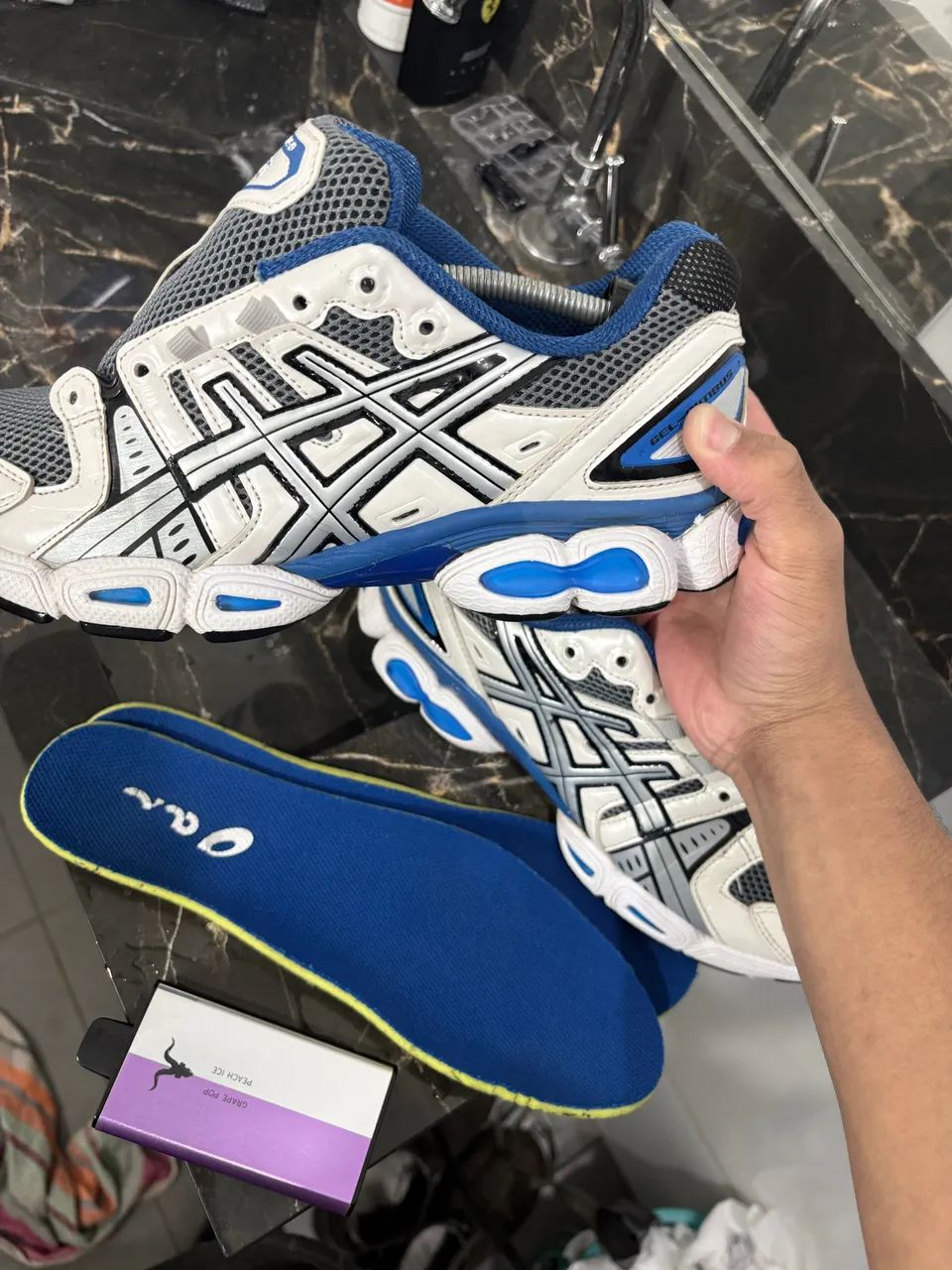 asics nimbus 9  - Foto 5
