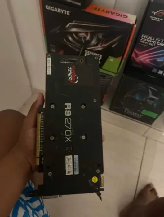 placa de video 2gb  com defeito  - Foto 2
