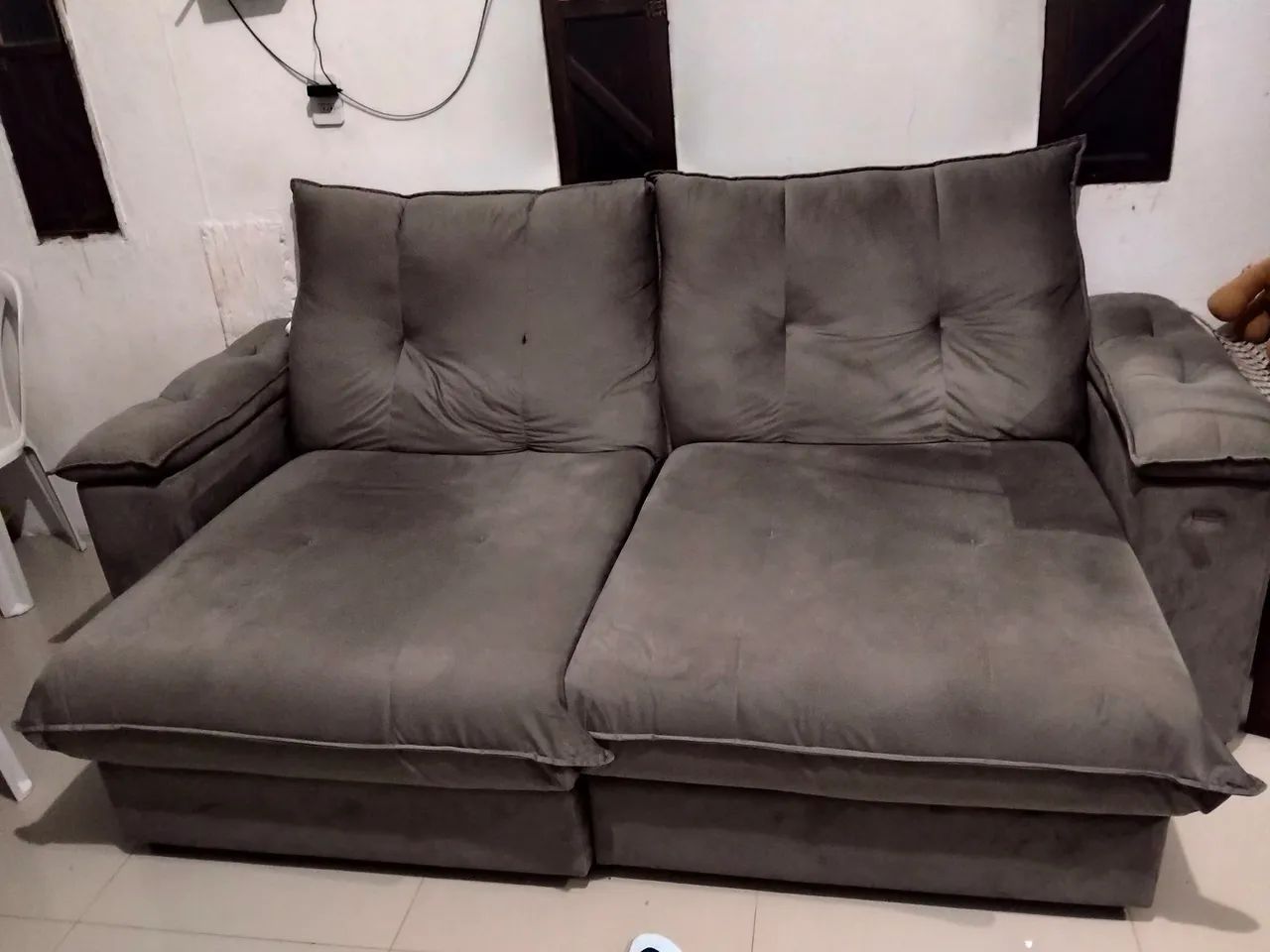 Sofá Retrátil Reclinável novo