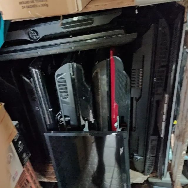 lote de 20 display tv inteiro e completo - as placas acompanham mas vão no estado - Foto 2