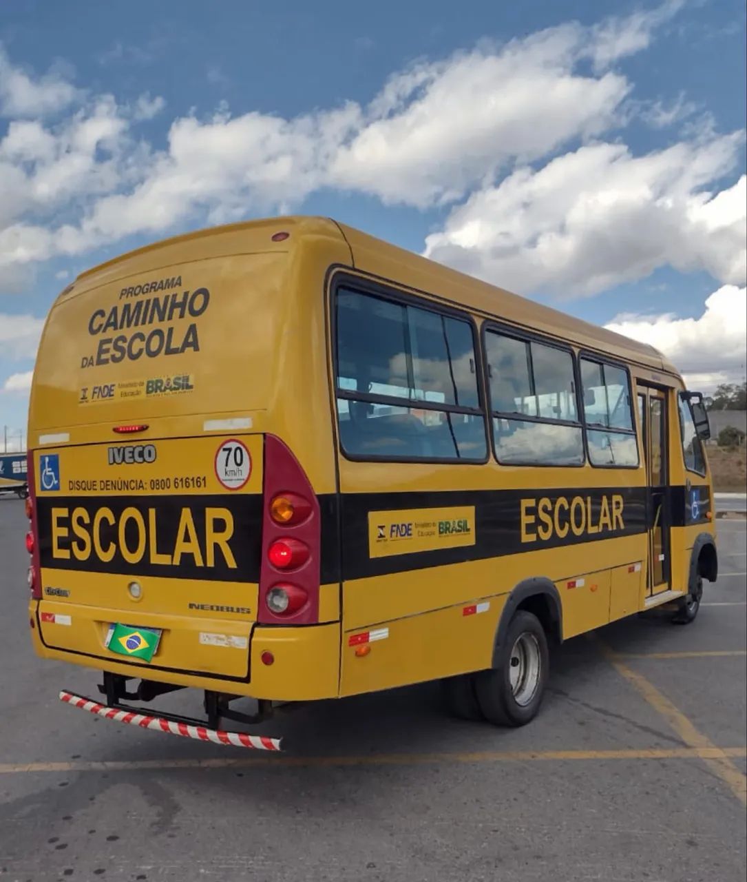 Micro Ônibus IVECO CITYCLASS 70C17 Escolar - Foto 5
