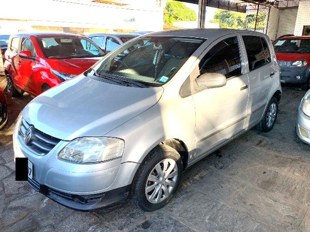 VW - Fox 4p 1.0 Prata em ótimo estado - Foto 2