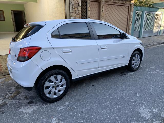 GM Ônix 2013 1.4 LT completo flex - Foto 6