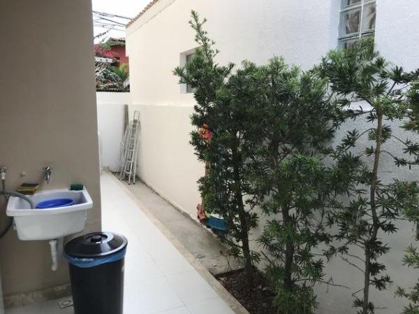 Casa no Residencial Praia de Buraquinho com 4/4 e 250m² no por R$ 720 mil! - Foto 3