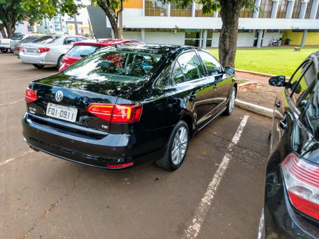 Vendo Jetta tsi highline 211cv 2016 - à vista faço R$75.000,00