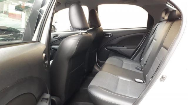 ETIOS 2016/2017 1.5 PLATINUM SEDAN 16V FLEX 4P AUTOMÁTICO - Foto 9