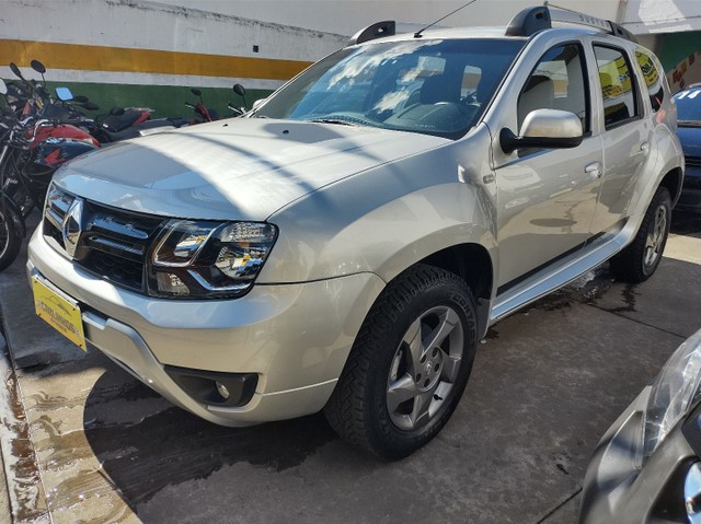 RENAULT DUSTER AUTOMÁTICA 2016 ACEITO TROCAS