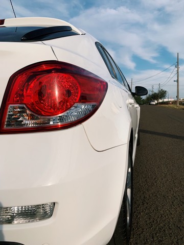 CRUZE HB SPORT LT 1.8 AUTOMÁTICO 16V