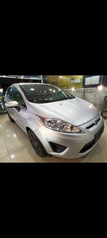 VENDO NEW FIESTA MODELO 2012