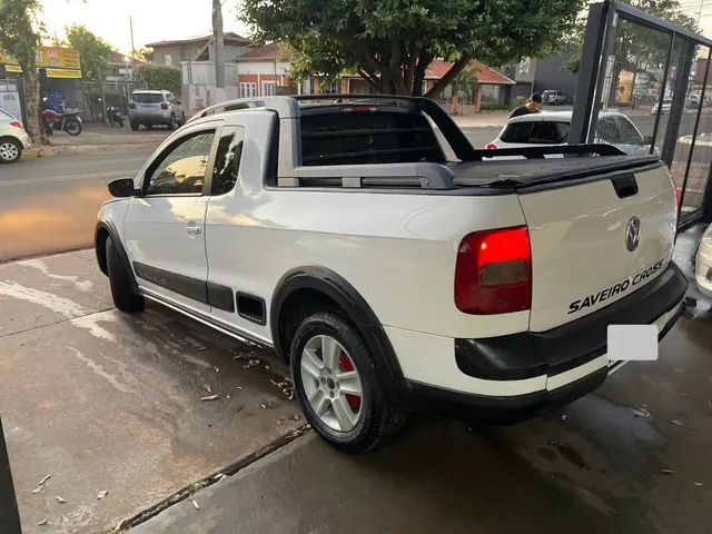 VW - Volkswagen Saveiro Cross 1.6 C.E. Branca 2012 - Campo Grande