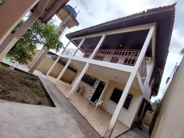 Casa 2 pavimentos, 5 dormitórios, sendo 3 Suítes. - Foto 3