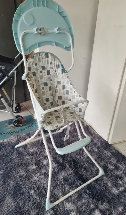 Cadeira Infantil de alimentação com Bandeja - Azul e Branco