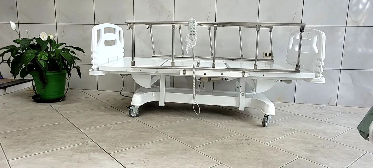 Cama hospitalar elétrica com 2 movimentos. - Foto 3