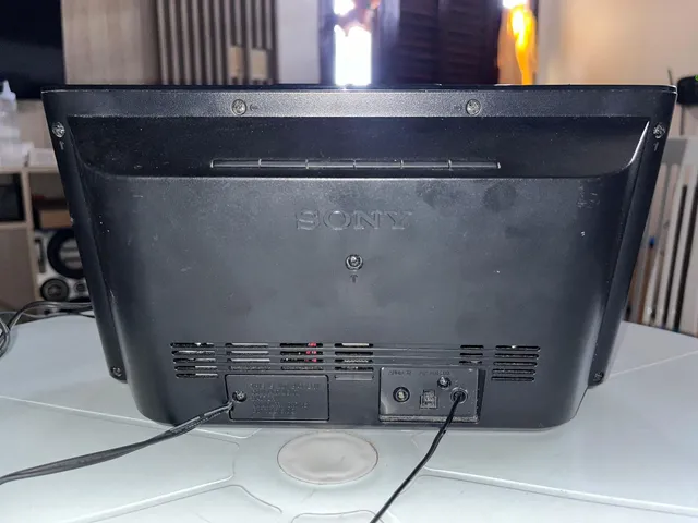 Rádio Relógio Sony com Dock Para IPhone/Ipod 30 pinos