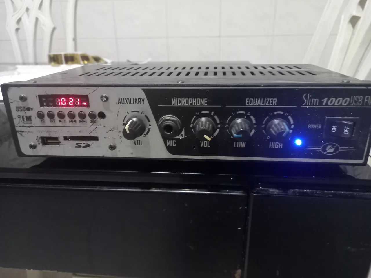 Amplificador som ambiente USB FM MIcrofone