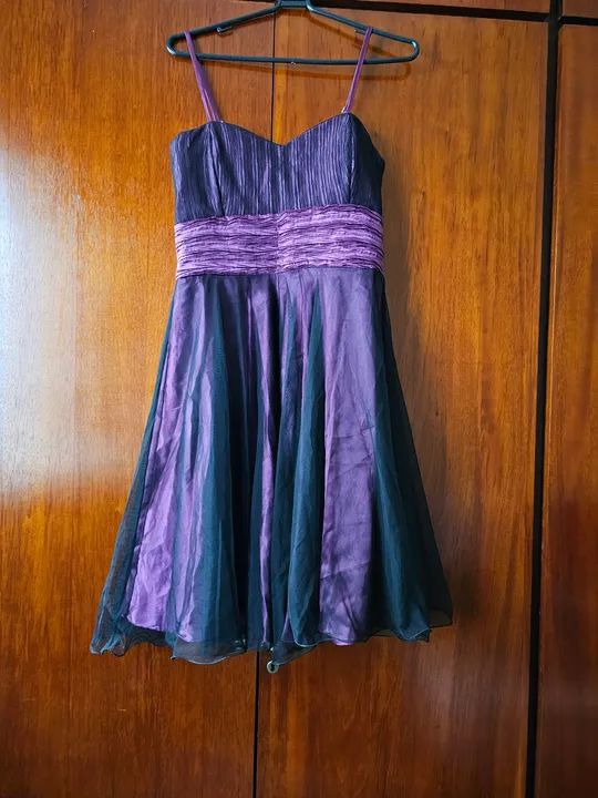 Vestido de festa roxo e preto