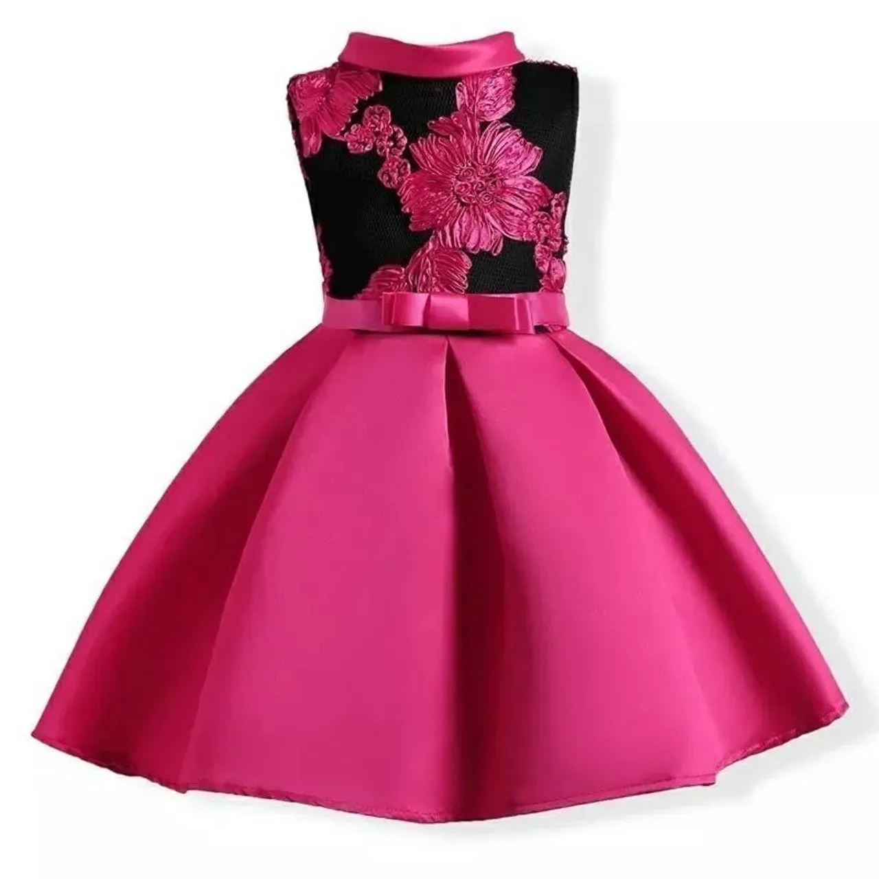 Vestido Infantil Rosa com Detalhes em Flores