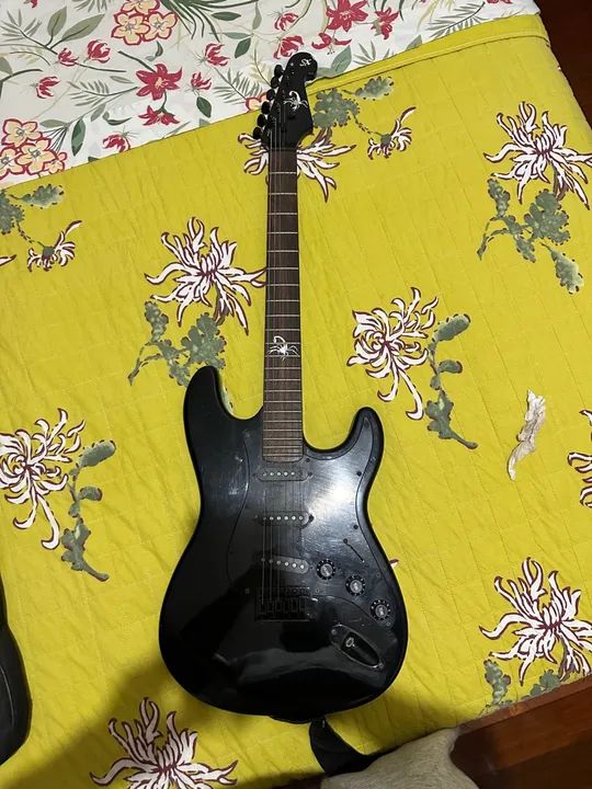 Vendo Guitarra Stratocaster Sx - Foto 6