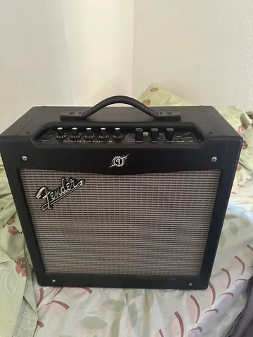 Amplificador Fender Mustang v2 1X12