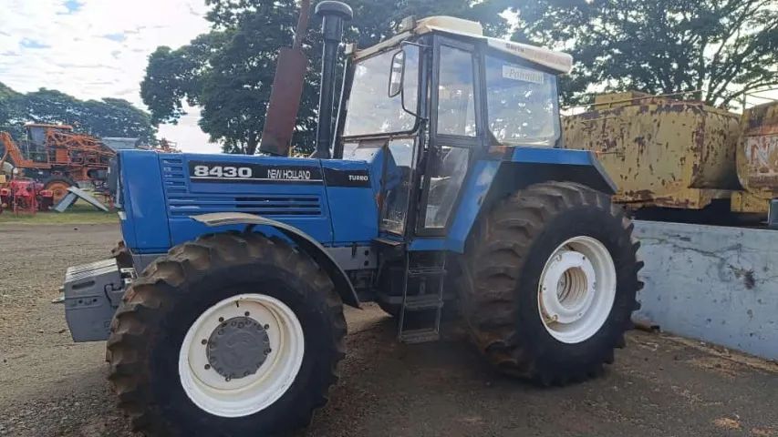 Trator agricola New Holland 8430 ano 1997 - Foto 2