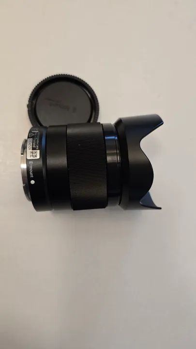 Lente Sony FE 28mm F/2.0 - SEL28F20