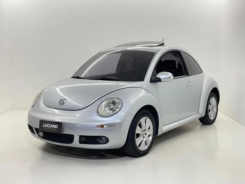 VOLKSWAGEN BEETLE 2010