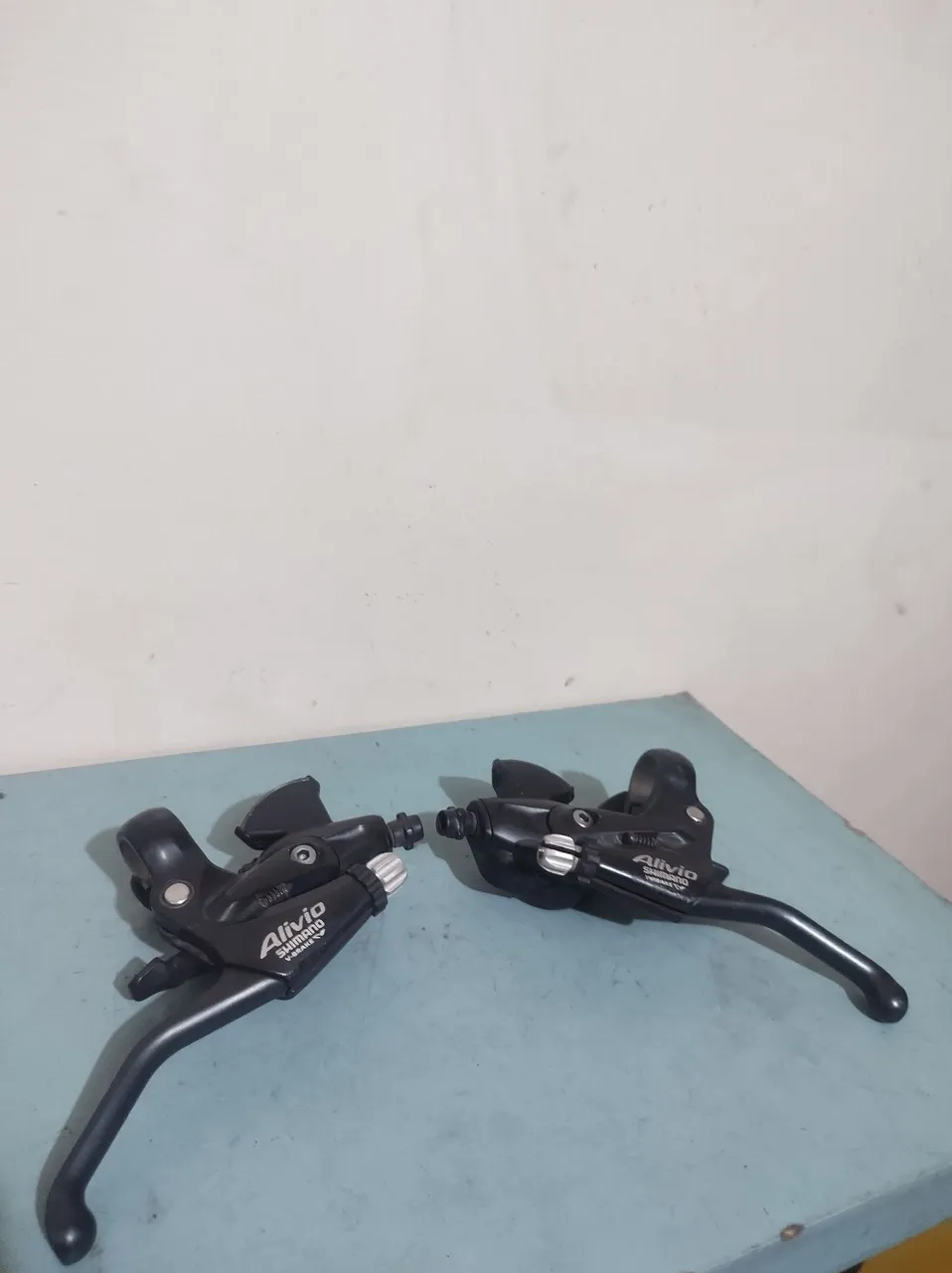 Manetes de freio Vbrake integrado passador Shimano Alívio ST-MC20 3x8v